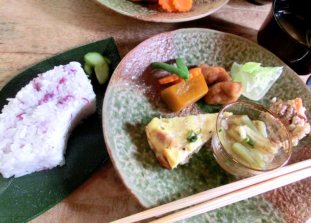 ナナカフェ Nana Cafe 足守 カフェ 食べログ