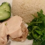広島タイ料理 マナオ - カオマンガイのアップ