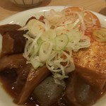 かっぽうぎ - 牛すじ豆腐煮 380円