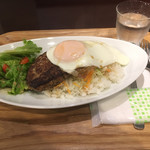 Cafe Rakia - ハンバーグランチ