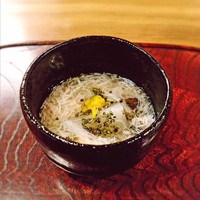 なる屋 - 蟹の餡にムカゴ。聖護院にとんぶりと菊