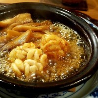 なる屋 - クモコと茸の土鍋仕立て