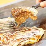 新萬丸亭 - 広島焼風の洋食焼　とろとろのキャベツがたまらない…