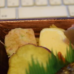 ウエルシア - 