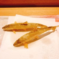 天麩羅 なか江 - ワカサギの天ぷら、カリッとした仕上がり