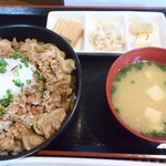 Dainingu Miyabi - 豚スタミナ丼（ご飯大盛り）