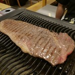 焼肉たまき - 厳選黒毛和牛A5サーロイン税抜1600円