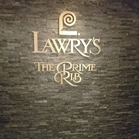 ロウリーズ・ザ・プライムリブ 恵比寿ガーデンプレイス店 - 