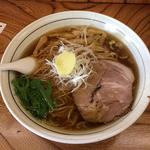 醤油らぁ麺５８０円+大盛り１００円