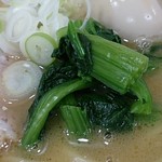 結び - 横濱家系豚骨醤油らぁ麺のほうれん草