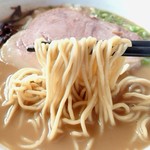 麺屋 菜々兵衛 - 煮干しとんこつラーメン《麺はデフォ→醤油やみそ用の麺に換えてもらっています》【Sep.2018】