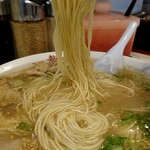 長浜ラーメン一龍亭 - 細麺