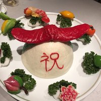 中国飯店 富麗華 - お祝いのお菓子