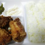 牛島商店 - 唐揚げ弁当(小盛り、ニンニクあり)￥450