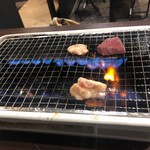 ますだ屋 - 焼いてるとこ