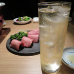 焼肉一頭両騨 - デュワーズハイボール