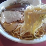 新来軒 - 麺はこんなの〜(^^