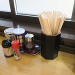 おざわ食堂 - 卓上セットです