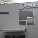 ASICS CONNECTION TOKYO - 店の外観