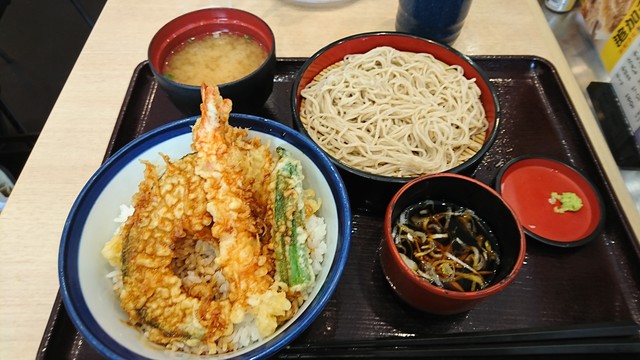 閉店】天丼てんや 黒崎コムシティ店 - 黒崎駅前/天丼 | 食べログ