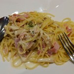 ローマステーション 鈴川店 - 秋鮭とキノコのクリームパスタ