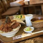 カーピット アルル - ソースカツ丼のセット