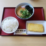 野洲小篠原食堂 - ごはん¥160-  卵焼き¥180-  きつねうどん¥200-