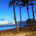Dick's Lechon Hawaii - 夕刻のワイキキビーチ