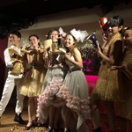 傷ついたダンサーが集まるバー キズキ - 