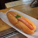 ジョンジョン - ホットドッグ（外で立って食べませう）