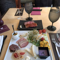 ブッフェアンドカフェ スロープサイドダイナー ザクロ - 