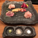 鶏一途 - 地鶏刺身の盛り合わせ(5種)