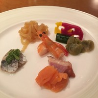 中国料理 花閒 - まずはこれからチャイナオードブル盛り合わせ
