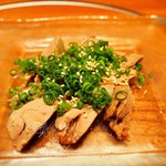 鳥良 立川店 - 鶏レバーのごま塩和え