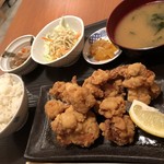 Taishuu Sutando Kimoto - 安定の鶏の唐揚げ定食