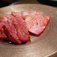 焼肉 大河 - 『上カイノミ』￥1,580円＆『上カルビ』1,580円　　　　　　　　　　　　　上カイノミはさっぱりとした中でもかなり柔らかいです。上カルビはかなり柔らかいですが少し脂が苦手な方は普通のカルビの方がオススメかも。