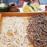 Soba Dokoro Fukusou An - 「板合盛り」 の「蕎麦」「麦切り」