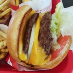 IN-N-OUT BURGER - 