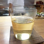 なる屋 - ノンアルコールの梅酒をお湯割りで