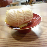 なる屋 - 安納芋の餡を最中に仕立てて