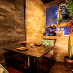 花畑牧場ラクレットチーズ×夜景×肉バル ラ・リゾート 三宮