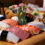 Uotomo Sushi - 