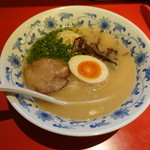 博多ラーメン マルヒロ - ラーメン(650円)