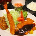 喰べ処 東洋 - 名古屋盛り定食