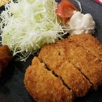 Kushikatsu Dengana - メンチカツのアップ