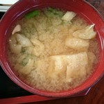 みやこ食堂 - この日の味噌汁はカボチャと油揚げ