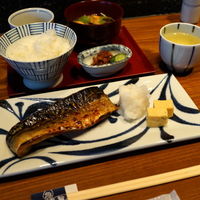 圓 弁柄 渋谷ストリーム - 鯖塩焼き　1150円