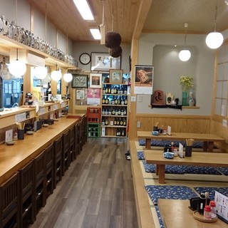 ◇全43席◇広々店内には気軽なカウンター～ゆったりお座敷まで
