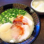 とんこつラーメン専門 八味豚骨 - 