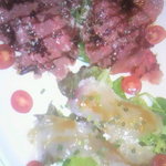 トラットリア タンタボッカ - お肉と魚のカルパッチョを盛り合わせにしてもらっちゃった